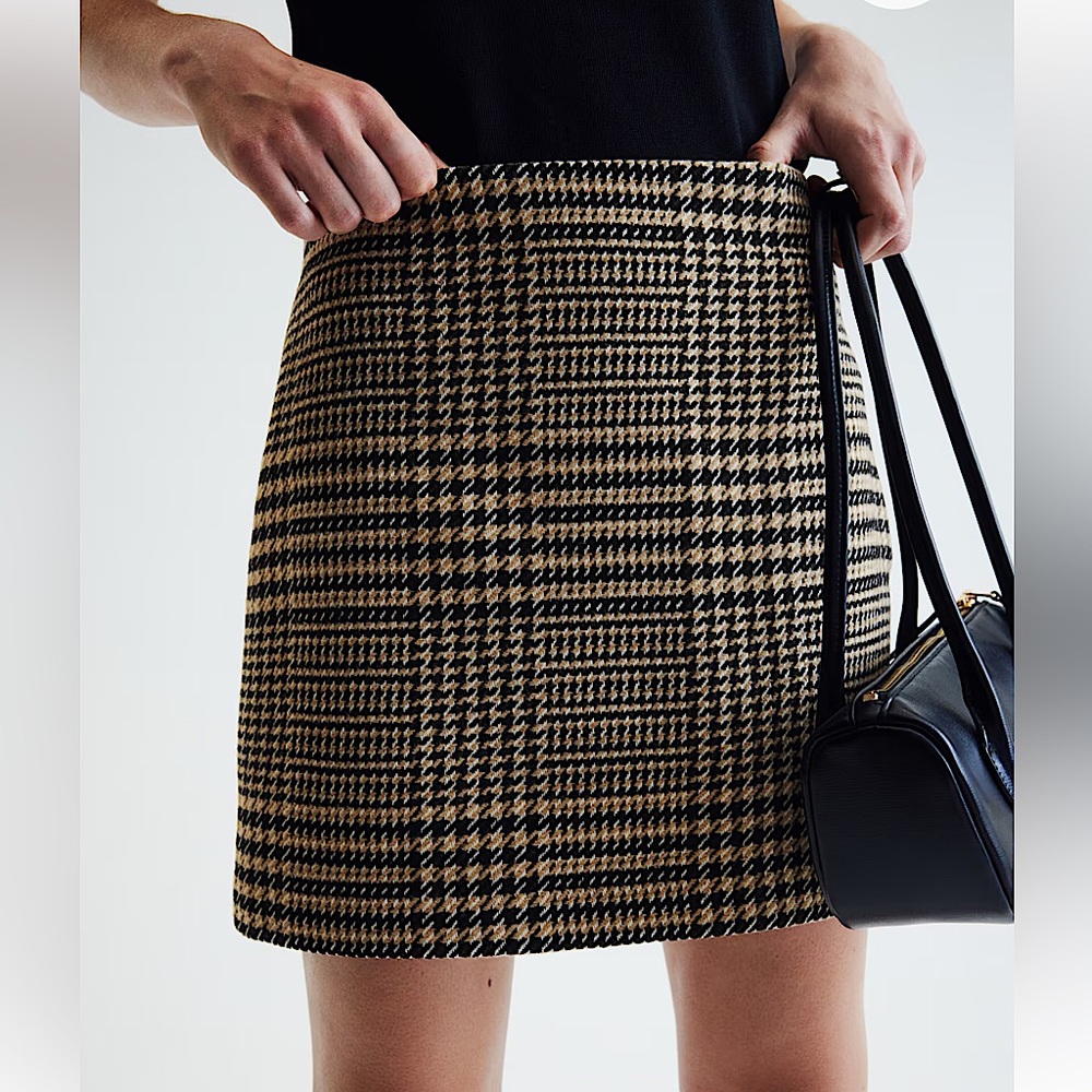 H&M MINI SKIRT